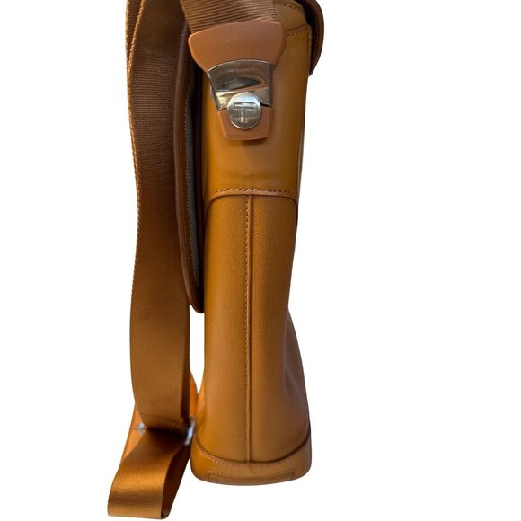 Tumi Tan Leather Messenger Bag With Adjustable Shoulder Strap & Silver-Tone Hard - Picture 6 of 16